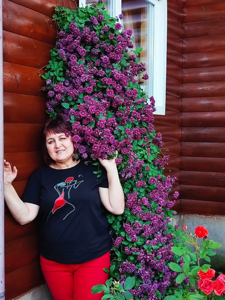 Счастливый дом большой семьи. Сад Зили Хасановой